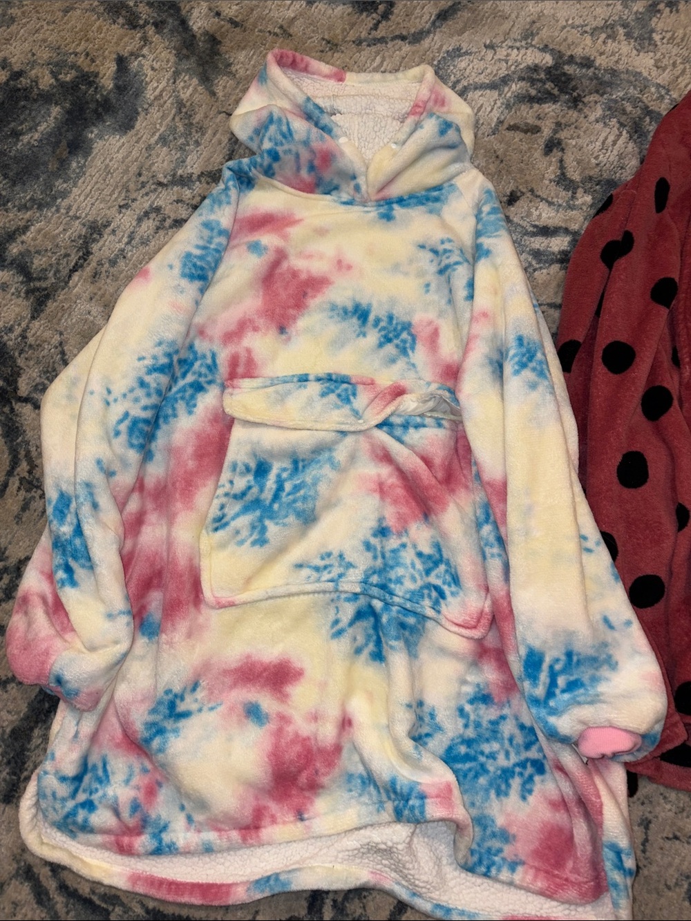 Snuggie! - Picture 2 of 2